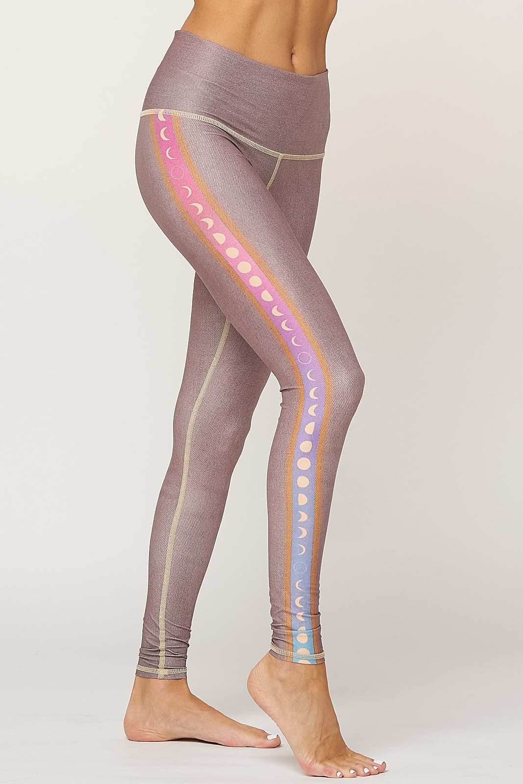 Teeki Medium Multicolor Full Length Athletic Feather Leggings Tarot Hot  Pant